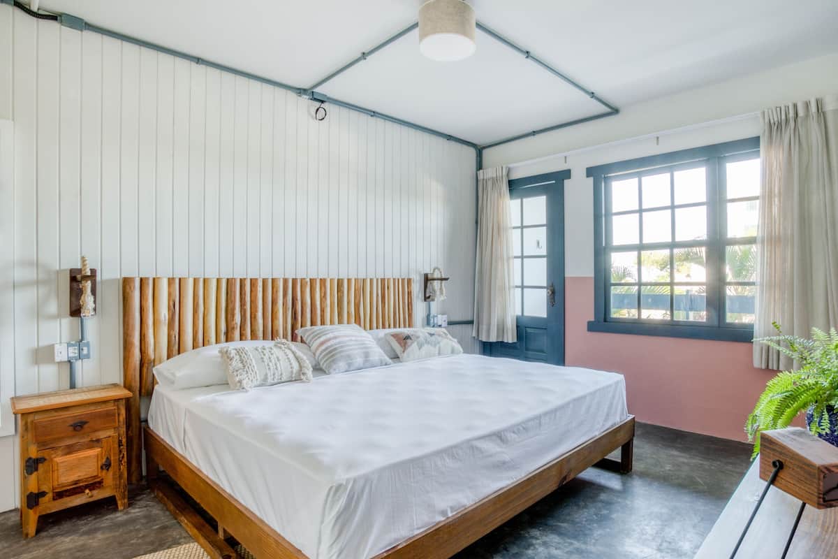 Unique Room | WiFi (free), bed sheets