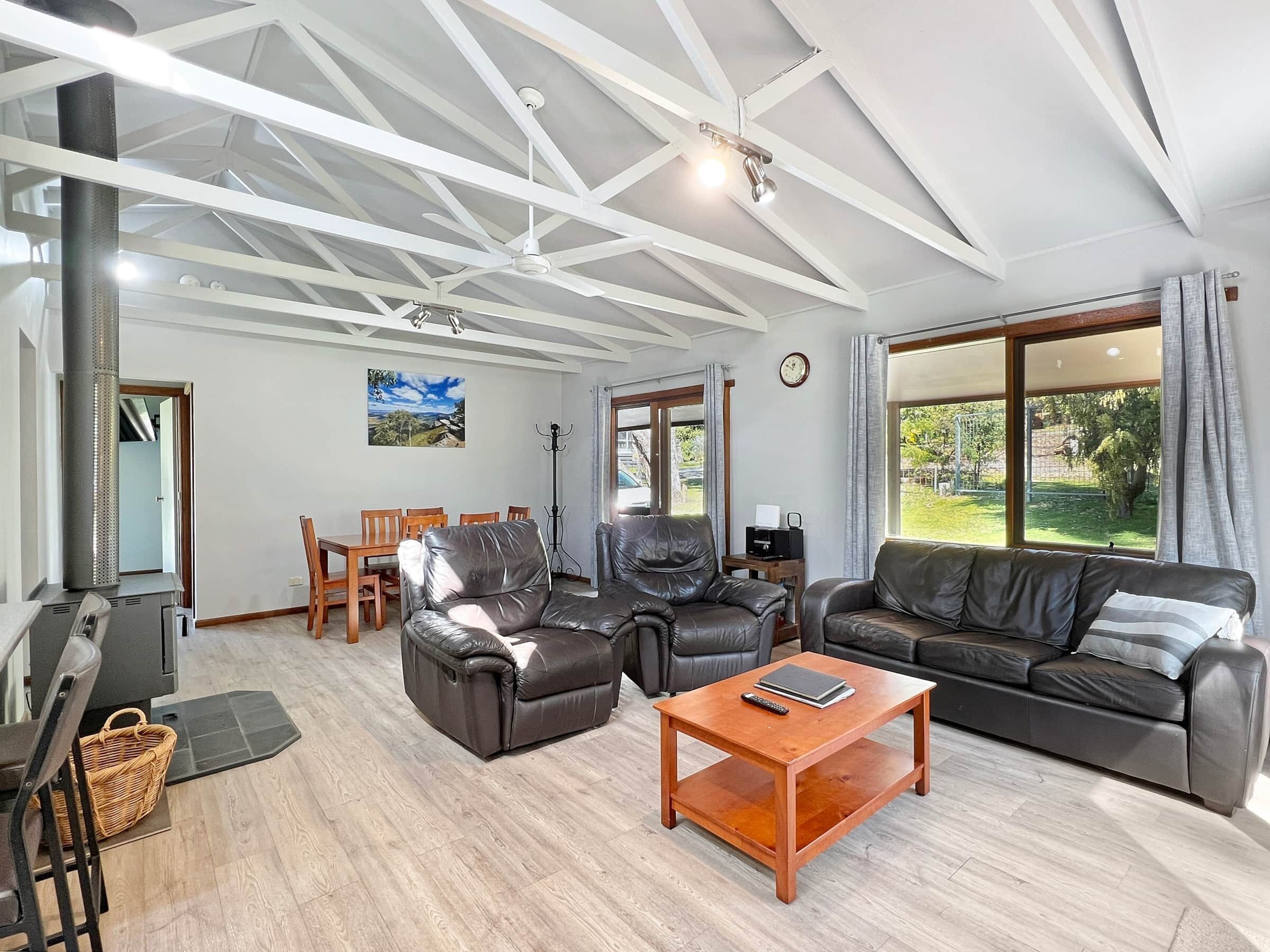 Smart TV, fireplace, DVD player