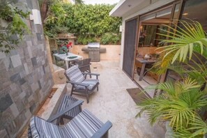 Apartment, 1 Queen Bed with Sofa bed (1 Bathroom - C1-B) | Terrace/patio