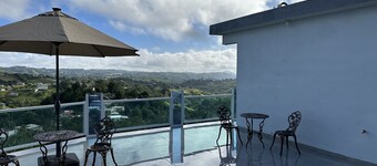 Beautiful & Relaxing Cottage House-2br/1.5 bath- with great mountain views.
