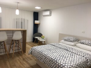 1 bedroom, soundproofing, iron/ironing board, free WiFi