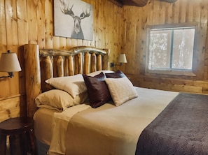 5 habitaciones, tabla de planchar con plancha y cuna de viaje 