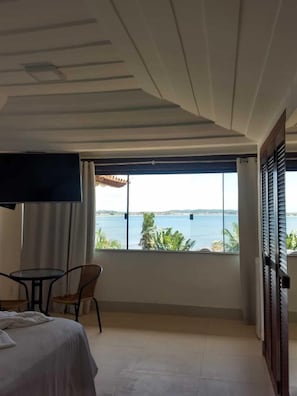 Double Room (Suite 2) | Minibar, blackout drapes, bed sheets - House Residencia (Búzios)