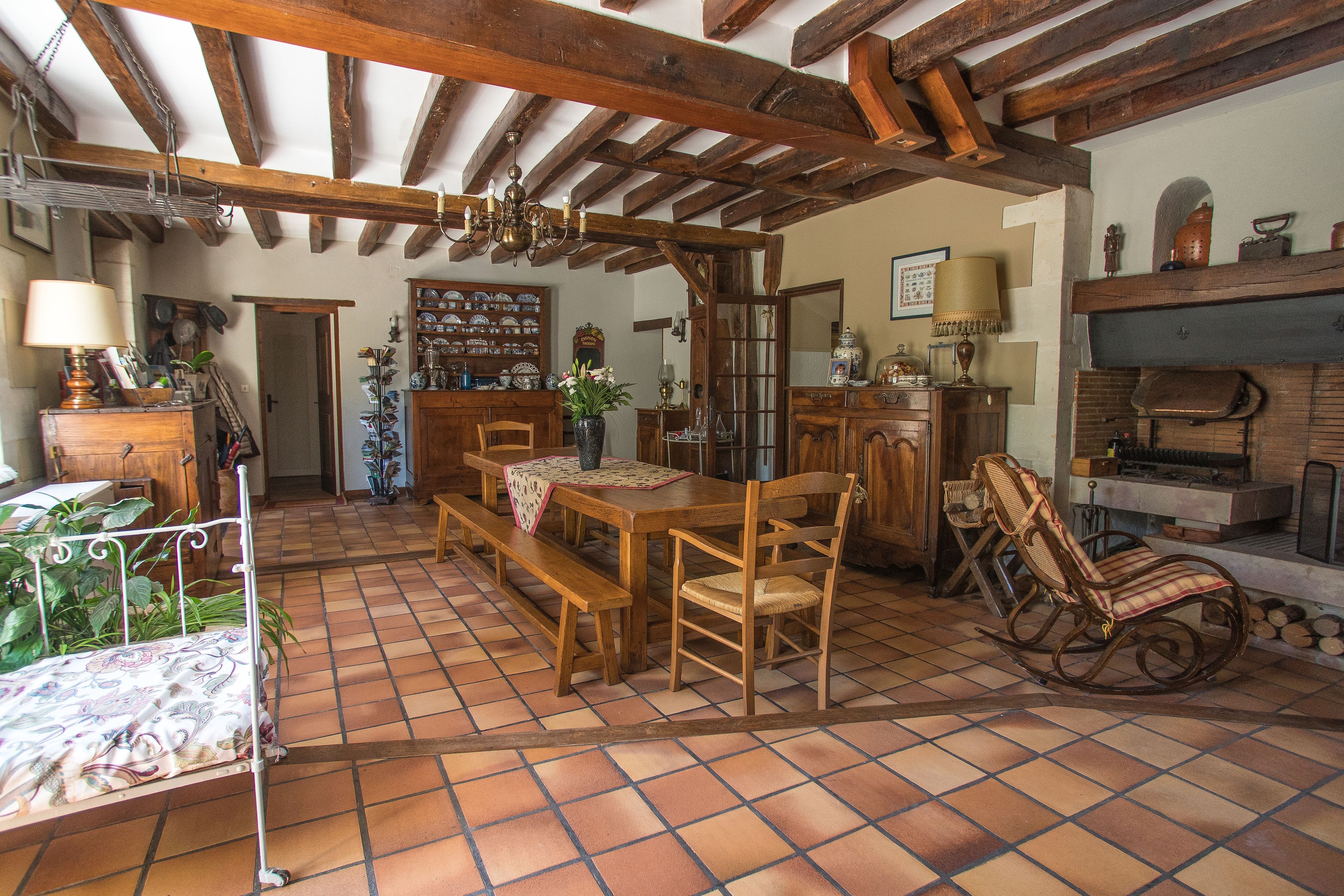 Petit déjeuner complet compris tous les jours