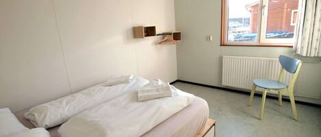 4 bedrooms, travel cot, WiFi, bed sheets