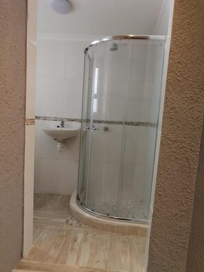 Free toiletries, towels, soap, toilet paper
