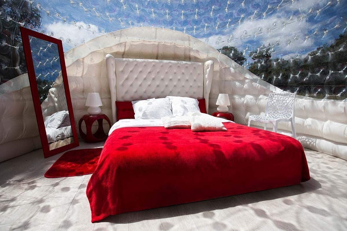Kamar | 1 kamar tidur dan didekorasi berbeda-beda