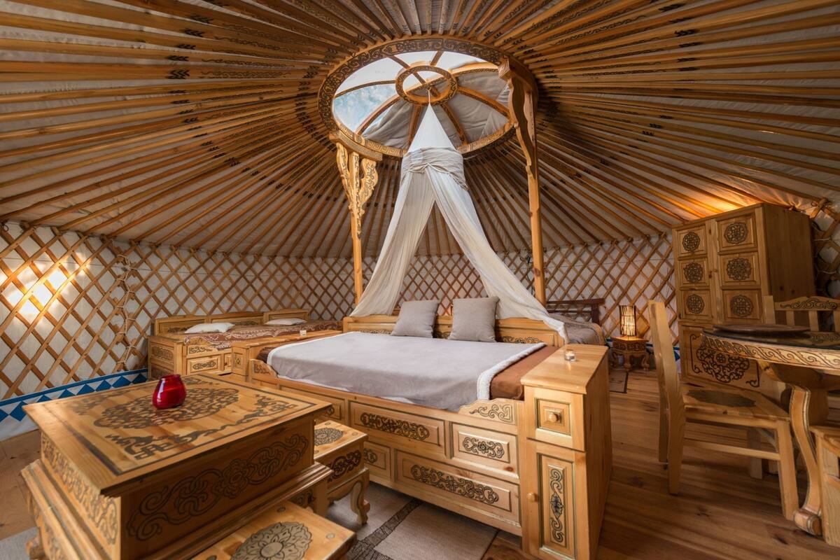 Kamar | 1 kamar tidur dan didekorasi berbeda-beda