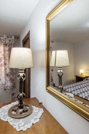 1 bedroom, iron/ironing board, WiFi, bed sheets - Casa Erika, relax in Tuscany   (Partino)