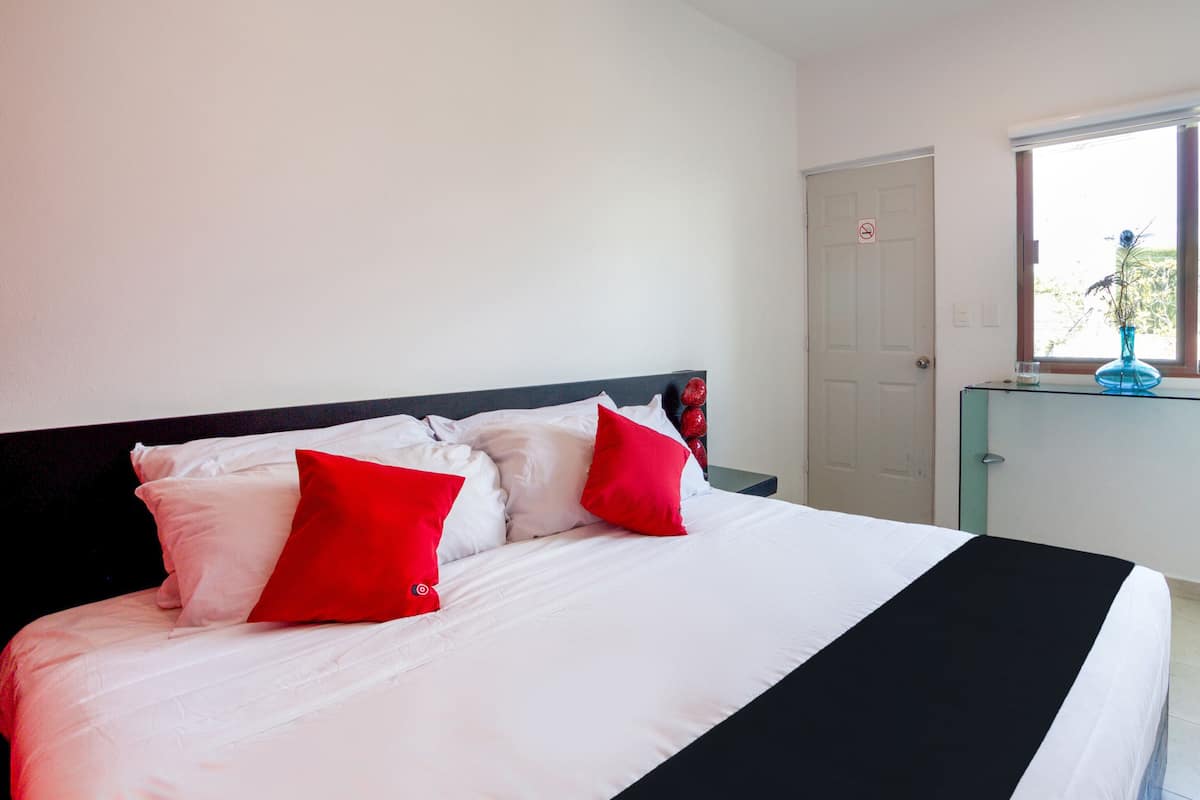 Superior-Zimmer, 1 King-Bett | 1 Schlafzimmer, Daunenbettdecken, schallisolierte Zimmer