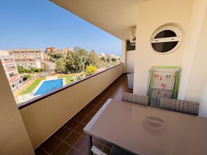 Outdoor dining - RINCÓN ☀️ WIFI + NETFLIX + POOLS + SEA ☀️ (La Cala del Moral)