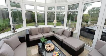 Swallow Dale - Family Cottage, Close to Beach