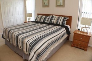 4 عدّة غرف نوم ومكتب وسرير سفر وواي فاي مجانًا