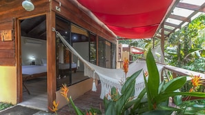 Bungalow Deluxe, 2 grands lits (Danto) | Terrasse/Patio