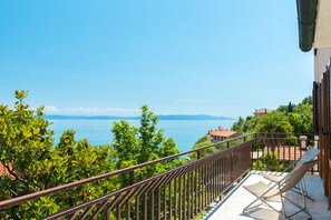 Property grounds - Exclusive holiday home in Sveta Marina, Istria, Croatia - right by the sea (Sveta Marina)