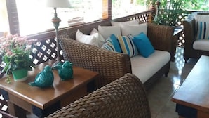 Villa, 3 habitaciones (4 Bathrooms) | Sala de estar | Televisión de pantalla plana 