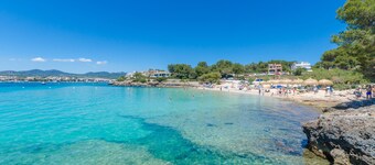 M&M - Apartment with sea views in Portocolom. Free WiFi