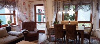 Apartment with terrace in a quiet residential area for up to 6 people