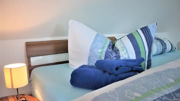 1 bedroom, soundproofing, bed sheets