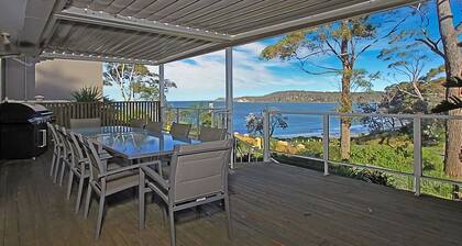 Denham Avenue Whole House Beachside Escape