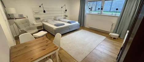 1 habitación, cuna de viaje, wifi y ropa de cama