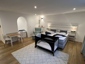 1 Schlafzimmer, Reisekinderbett, WLAN, Bettwäsche