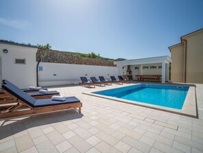 Pool - Apartment Josipa by Interhome (Novi Vinodolski/Klenovica)