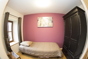 4 bedrooms, free WiFi