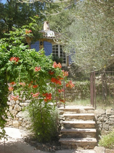 Beautiful restored Stone-built villa in a quiet rural setting.