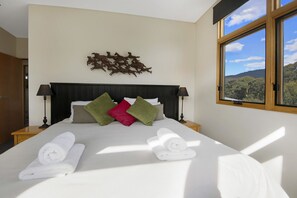 Chalet, 2 Bedrooms, Mountain View | 2 bedrooms, iron/ironing board, free WiFi, bed sheets - Grey Mare Chalet (Crackenback)
