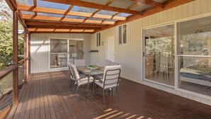 Family House, 3 Bedrooms, 2 Bathrooms (1 Queen, 1 Tri-Bunk, 2 Bunks) | Terrace/patio - Banjo 33 (Jindabyne)