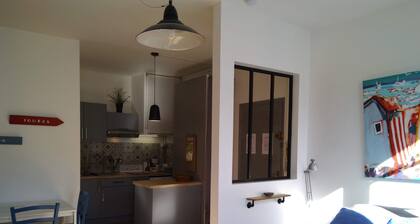 Studio 30 mÂČ classĂ© 2 * plein centre ville de Rochefort