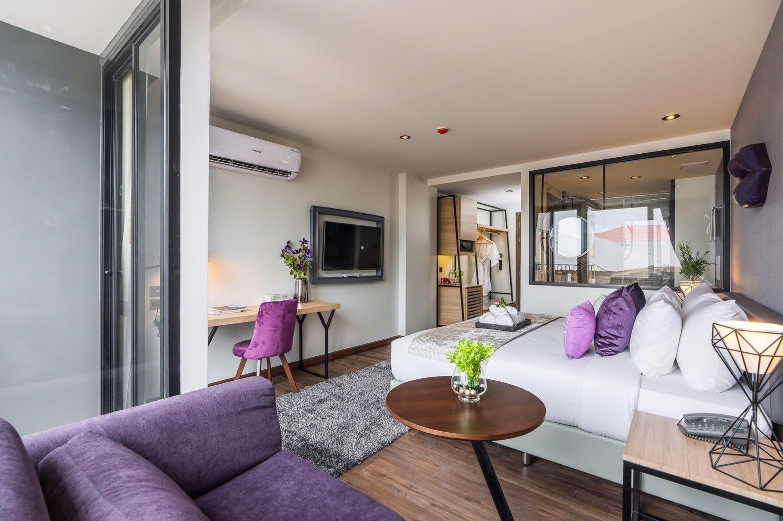 1 bedroom, minibar, in-room safe, individually decorated