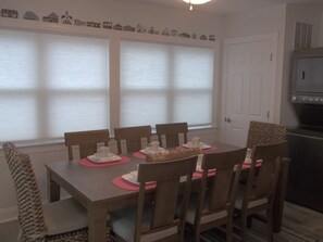 Dining - Newly renovated family home 11/2 blocks from the beach and town center (Sea Isle City)