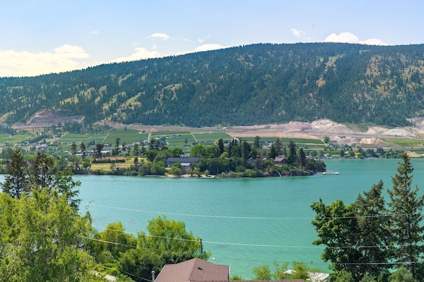 Lake Country Lookout