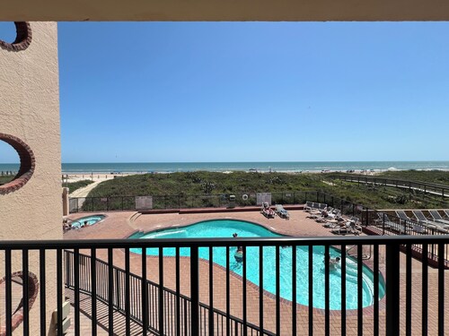 Beachfront, Luxurious, Great Location with Amazing Views!!!