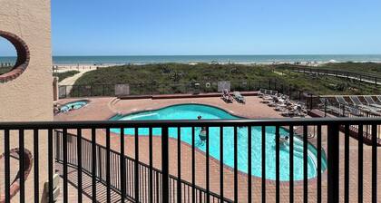 Beachfront, Luxurious, Great Location with Amazing Views!!!