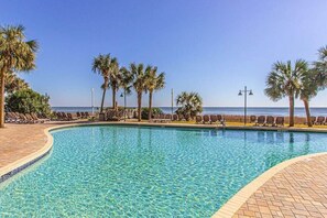 Pool - Deja View!  Updated King Suite w/ 2 Balconies-Wow! (Myrtle Beach)