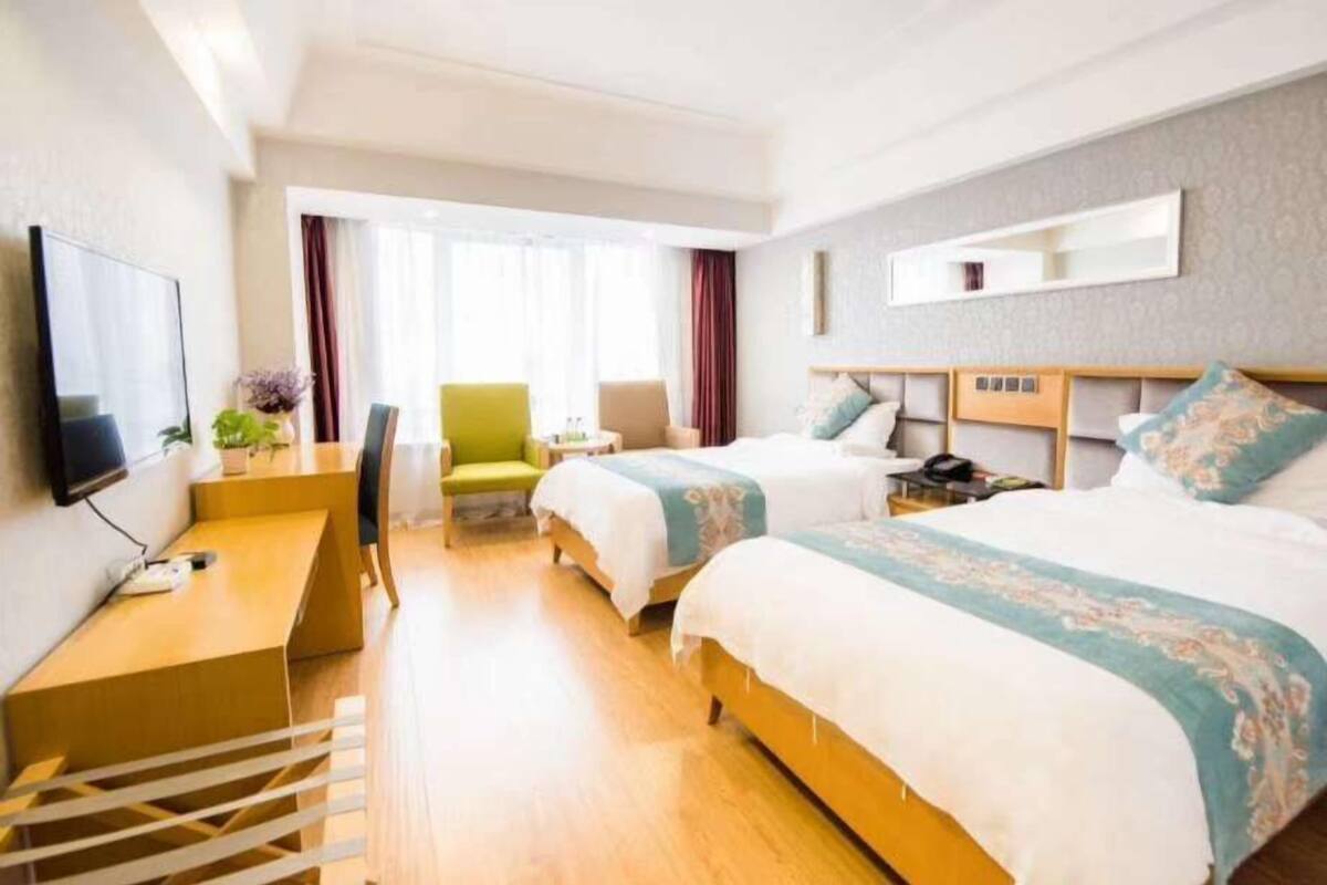 Standard Twin Room, 1 Bedroom, City View