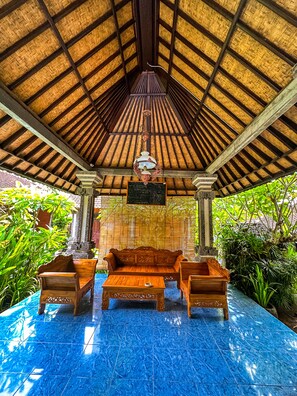 Living area - Ojeks Homestay (Ubud)