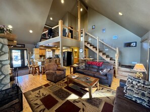 TV, fireplace, DVD player