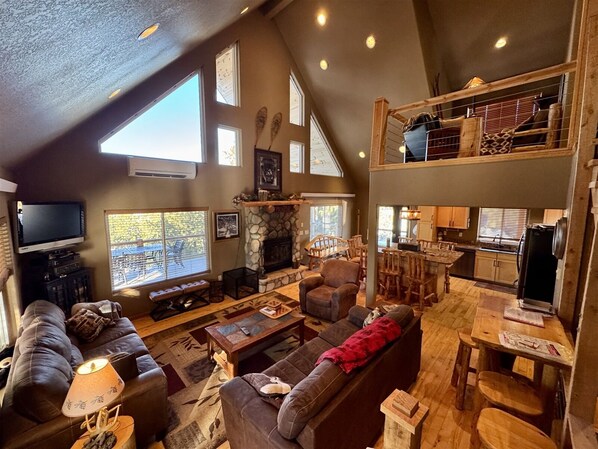 TV, fireplace, DVD player