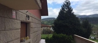 Casa rural (alquiler íntegro) Chalet en Arcentales para 12 personas