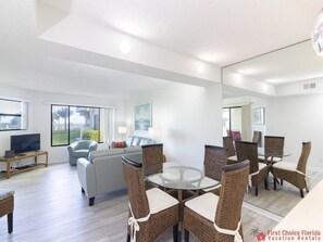 Interior - Oceanfront, Large Private Deck, Excellent Location! (Saint Augustine)