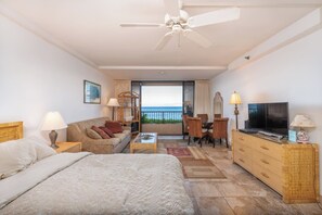 Iron/ironing board, free WiFi, bed sheets, wheelchair access - Maui Kai #103, Beautiful Ocean Front Studio! (Lahaina)