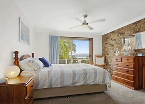 3 bedrooms - Beach Road The Somers (BATEHAVEN)