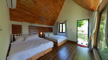 Minibar, soundproofing, iron/ironing board, free WiFi