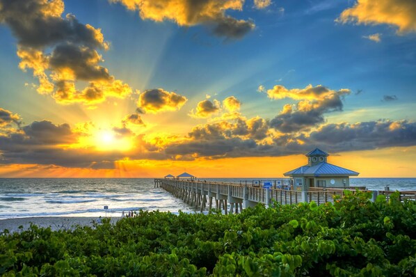 Liegestühle, Strandtücher