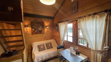 Bügeleisen/Bügelbrett, kostenloses WLAN