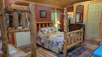 Iron/ironing board, bed sheets